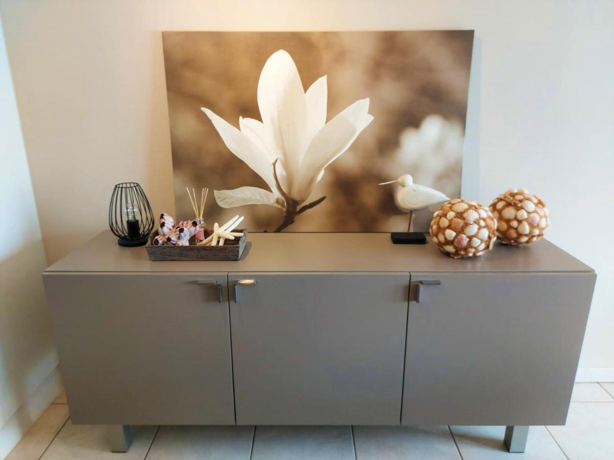 Appartement Met Zeezicht En Verwarmd Zwembad Oostende Dış mekan fotoğraf