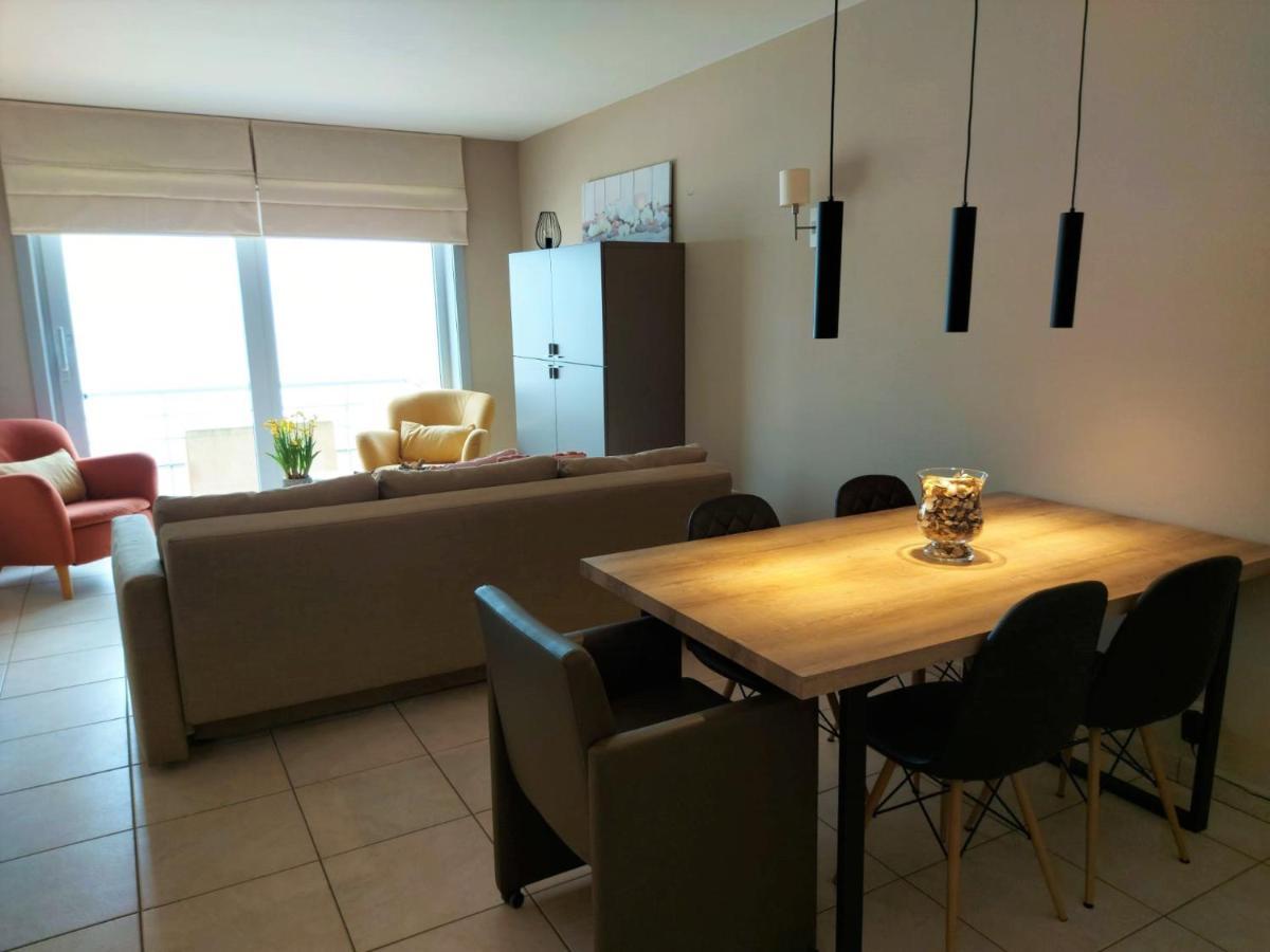 Appartement Met Zeezicht En Verwarmd Zwembad Oostende Dış mekan fotoğraf