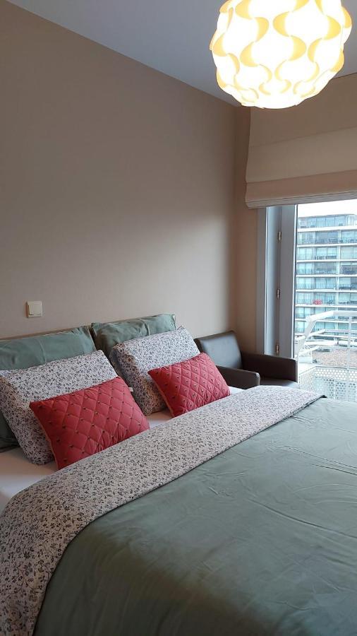 Appartement Met Zeezicht En Verwarmd Zwembad Oostende Dış mekan fotoğraf