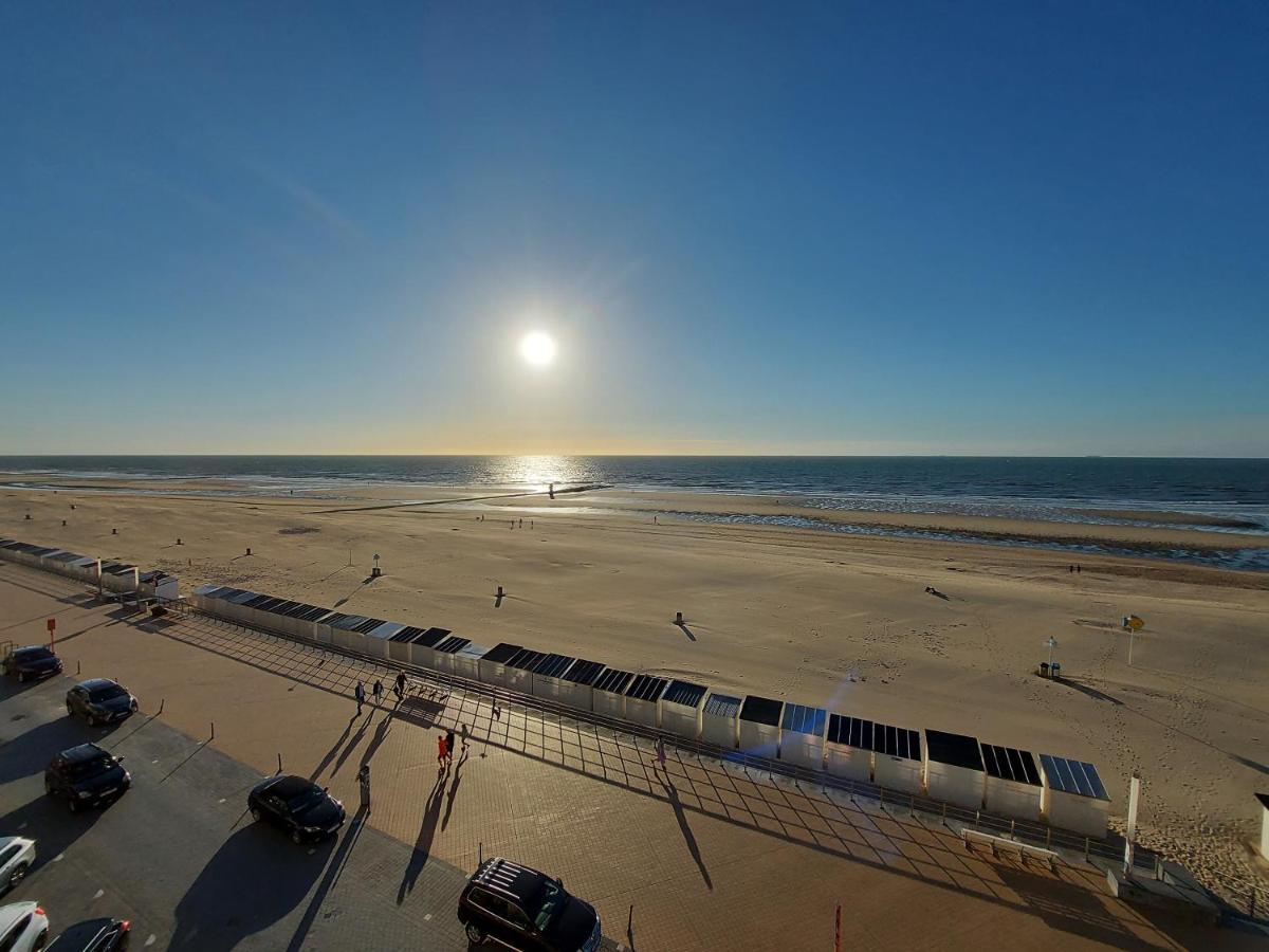 Appartement Met Zeezicht En Verwarmd Zwembad Oostende Dış mekan fotoğraf